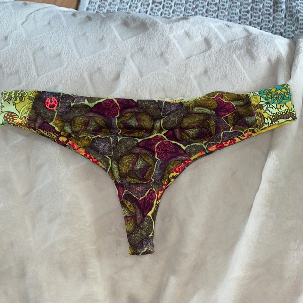 Maaji reversible swimsuit bottoms